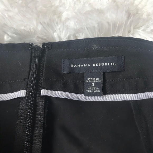 Banana republic classy black skirt great condition - Picture 4 of 4
